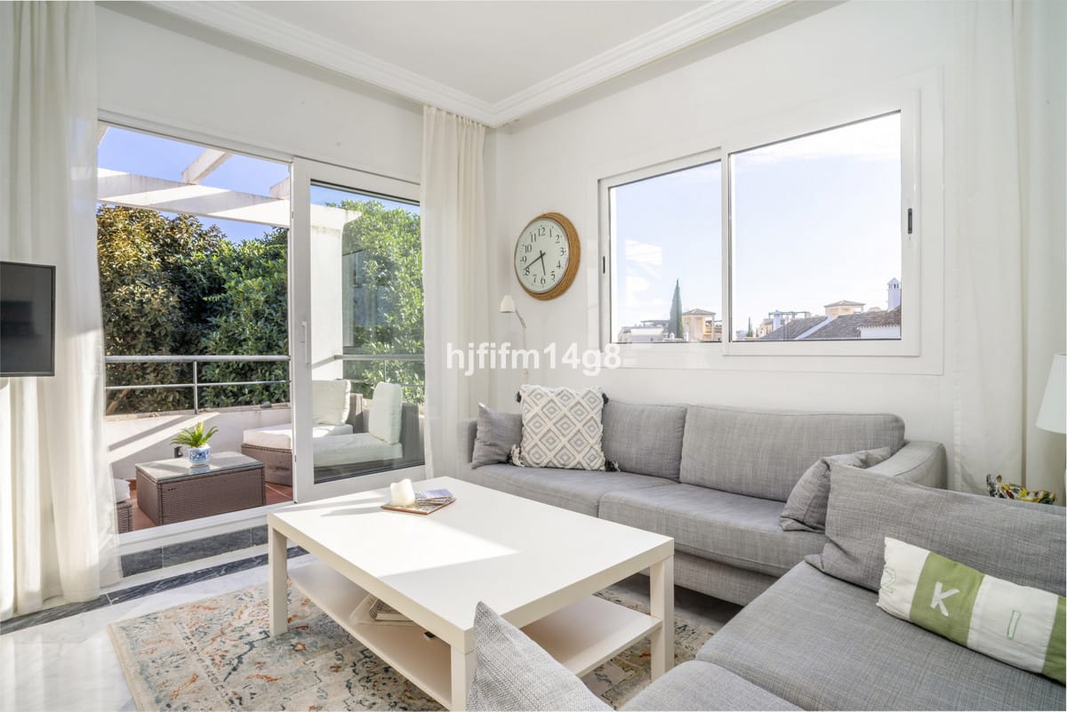 Twee-slaapkamer hoekappartement in Nueva Andalucía in Nueva Andalucía - foto 6