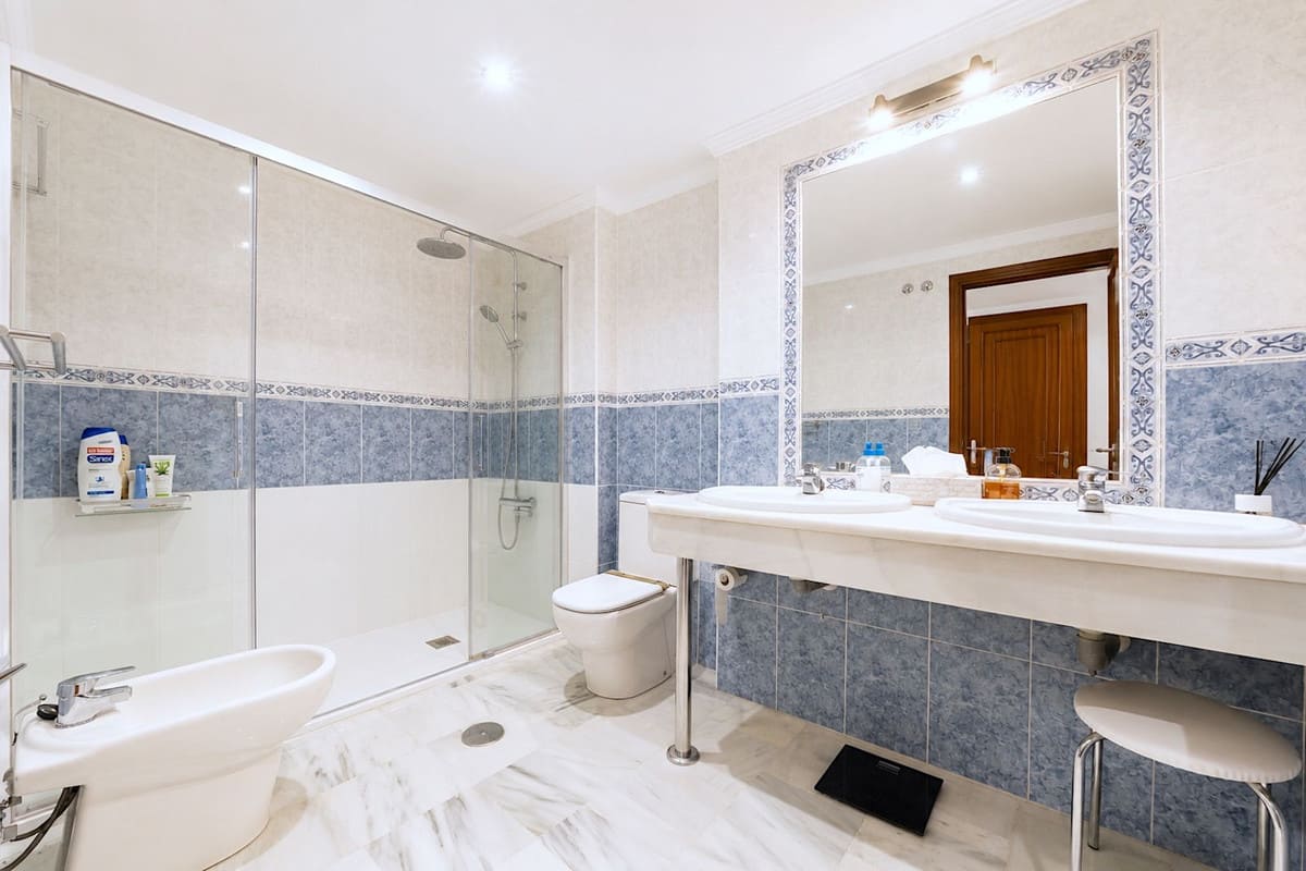 5-slaapkamer duplex-appartement aan het strand in Estepona in Estepona - foto 12