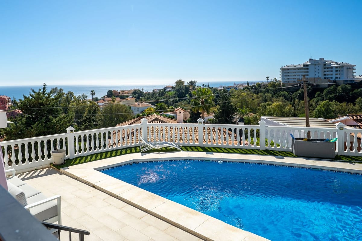 4 bedroom House in Fuengirola - foto 2