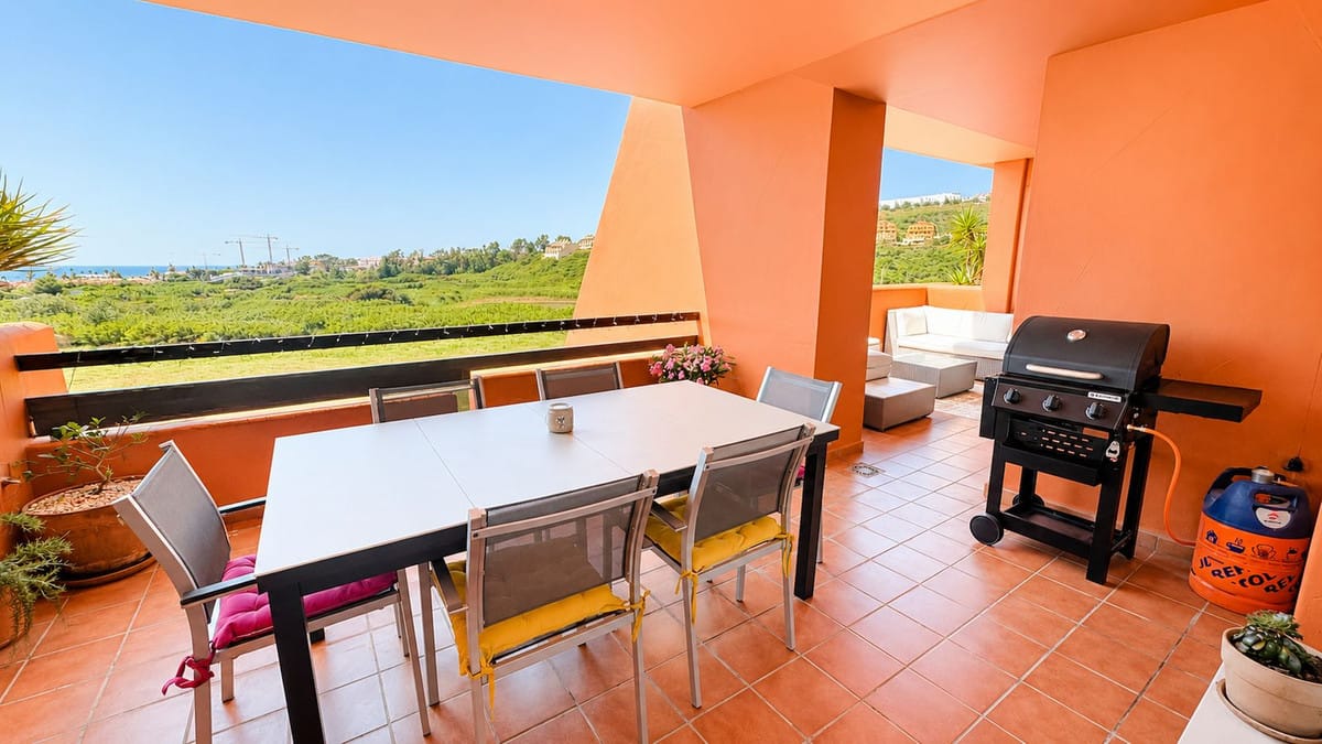 Drie-slaapkamer appartement in La Duquesa in La Duquesa - foto 3
