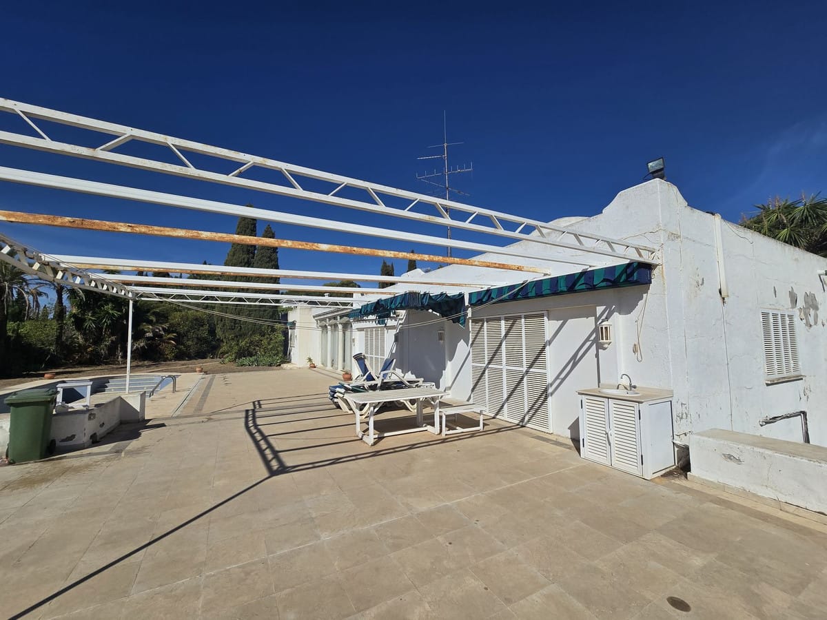 6-slaapkamer villa in Marbella Hill Club – renovatieproject in Marbella - foto 12