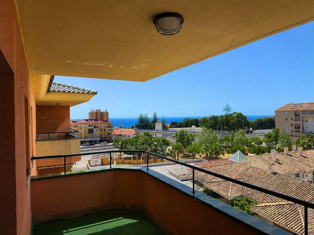 Licht 1-slaapkamer appartement met zeezicht-terras en privégarage – San Luis de Sabinillas in San Luis de Sabinillas - foto 2