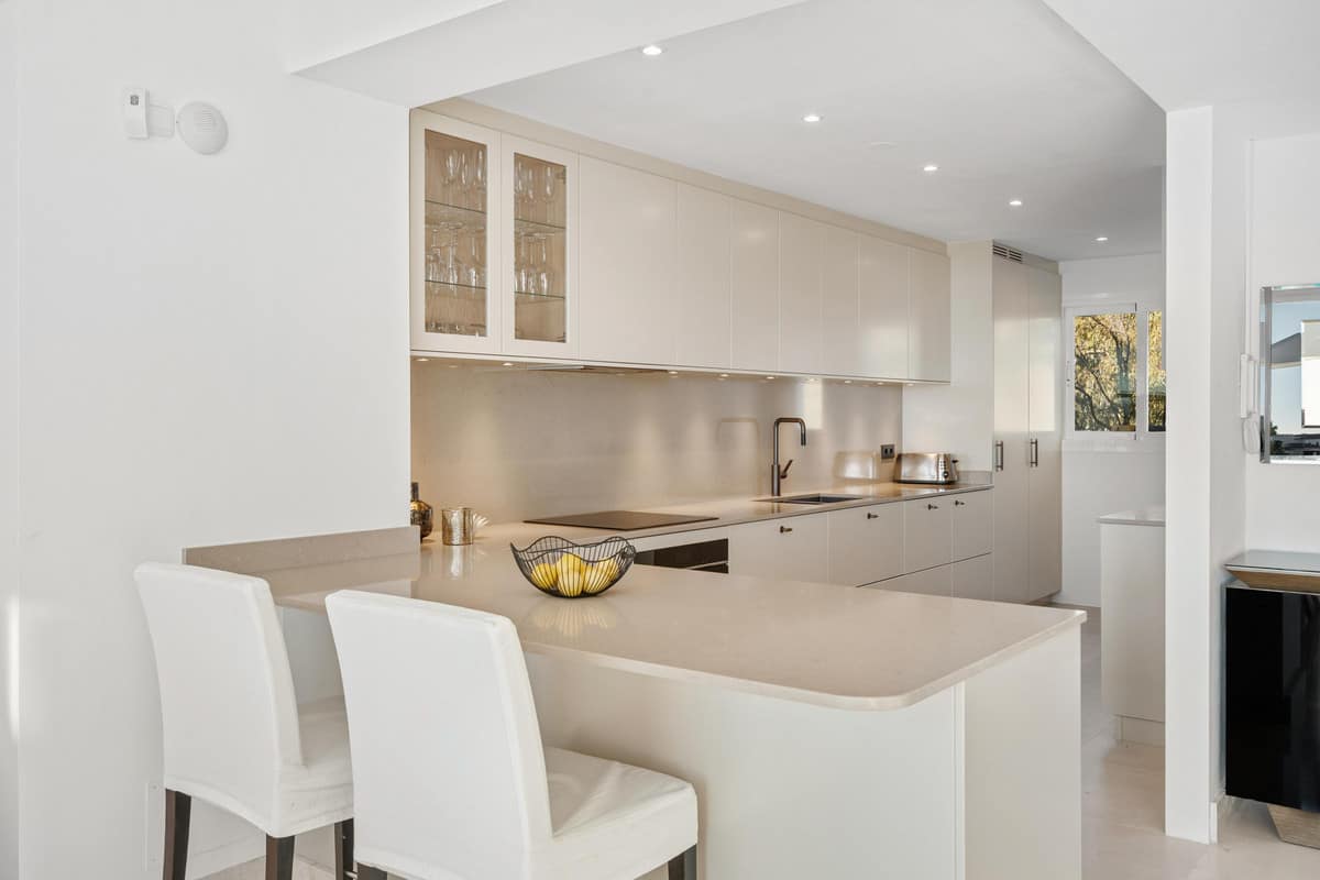 Drie-slaapkamer duplexpenthouse in Nueva Andalucía, Marbella in Nueva Andalucía - foto 10