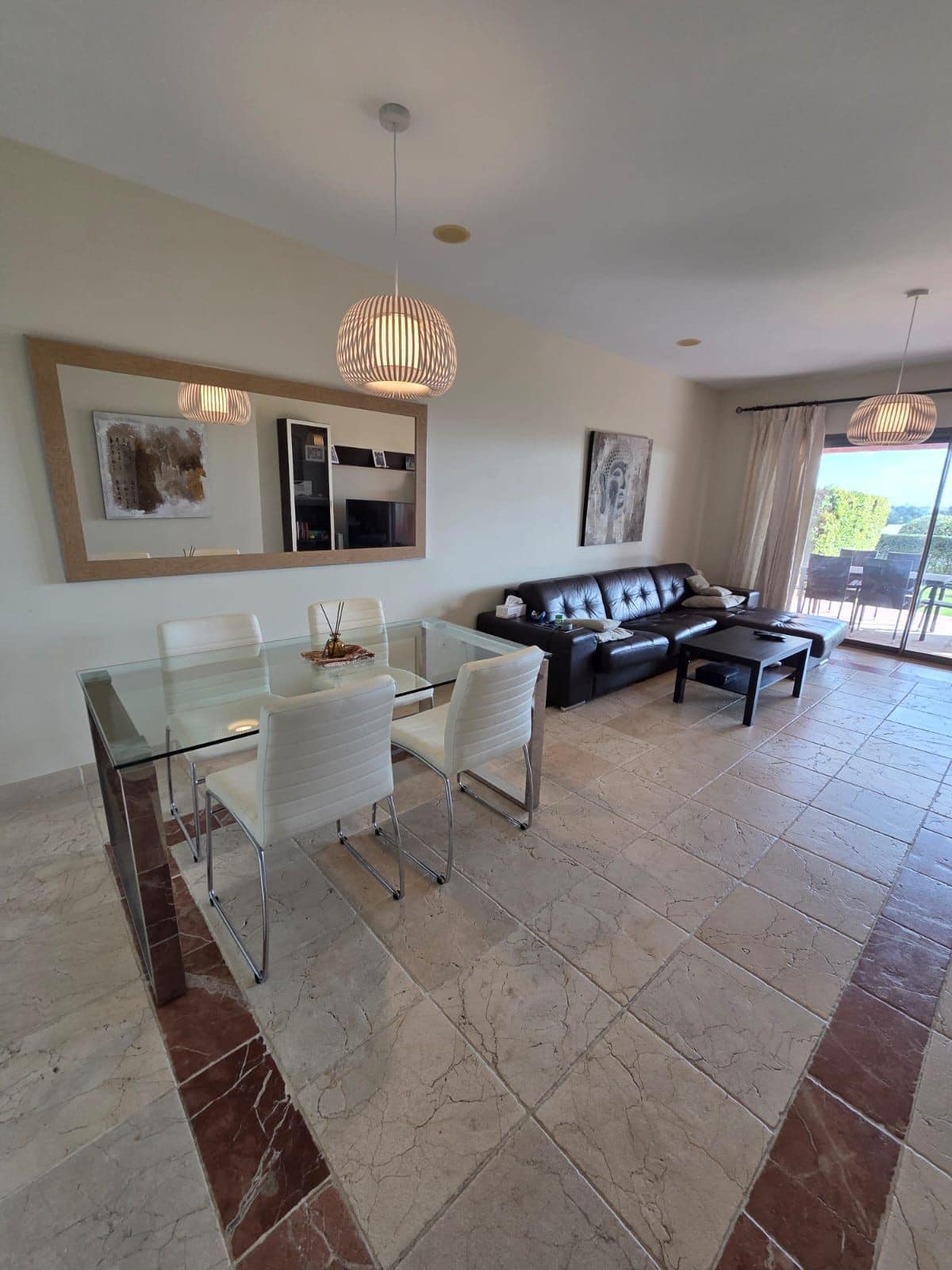 2 bedroom Apartment in Estepona in Estepona - foto 3
