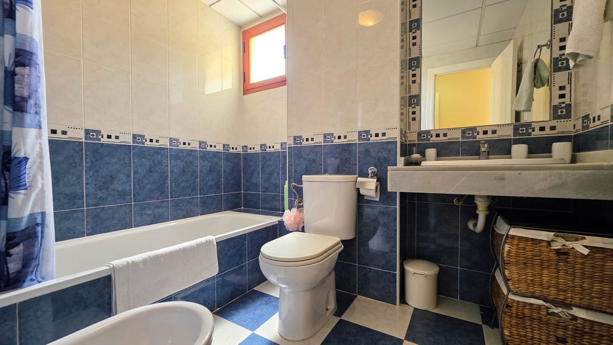 Appartement met 2 slaapkamers in Manilva in Manilva - foto 10