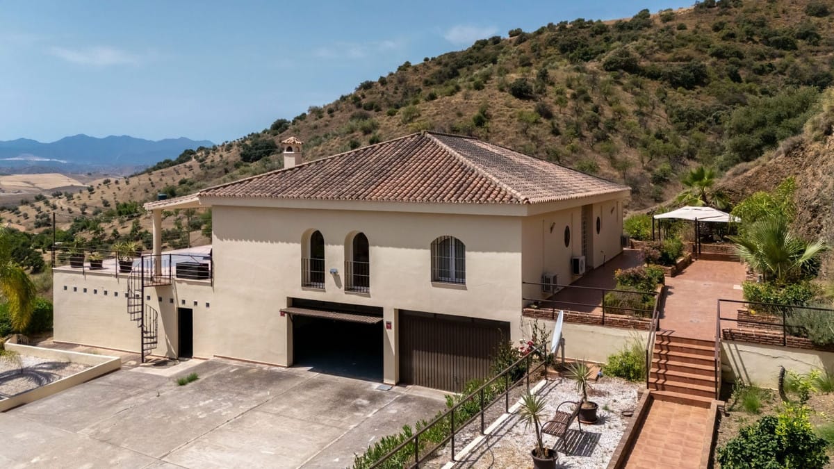 Finca met panoramisch bergzicht in Gibralgalia, Cártama – 3 slaapkamers in Cártama - foto 2