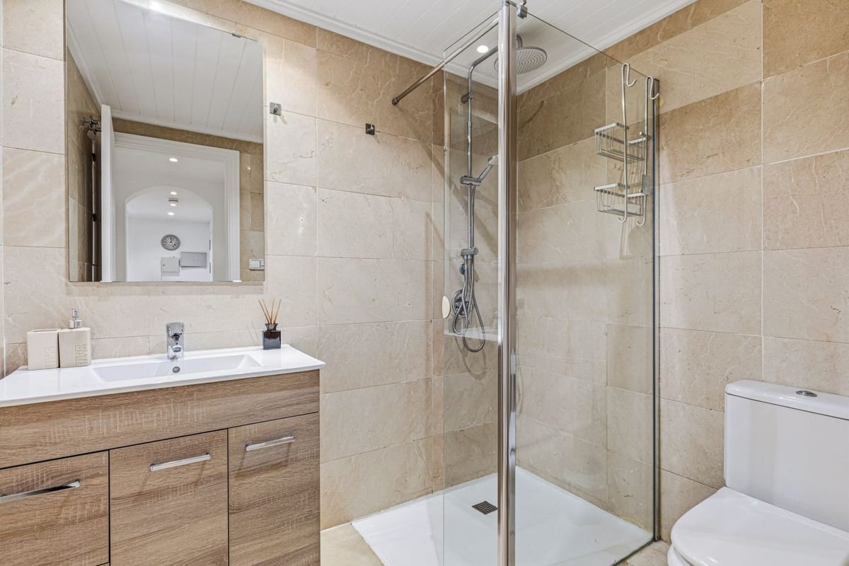 Appartement met 2 slaapkamers in Los Arqueros in Los Arqueros - foto 19