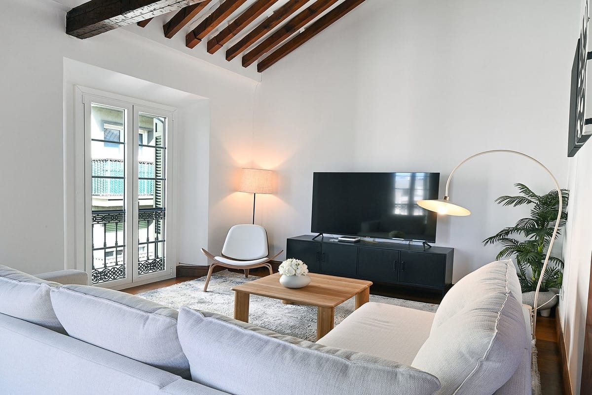 Appartement met 4 slaapkamers in Málaga in Málaga - foto 3