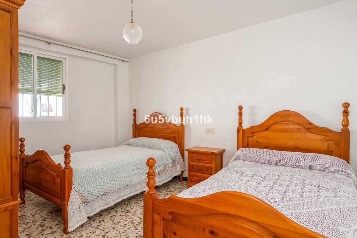 Halfvrijstaand chalet met 5 slaapkamers in Tolox in Tolox - foto 13