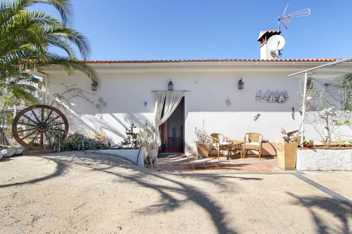 Finca met 3 slaapkamers in Guaro, Málaga in Guaro - foto 5