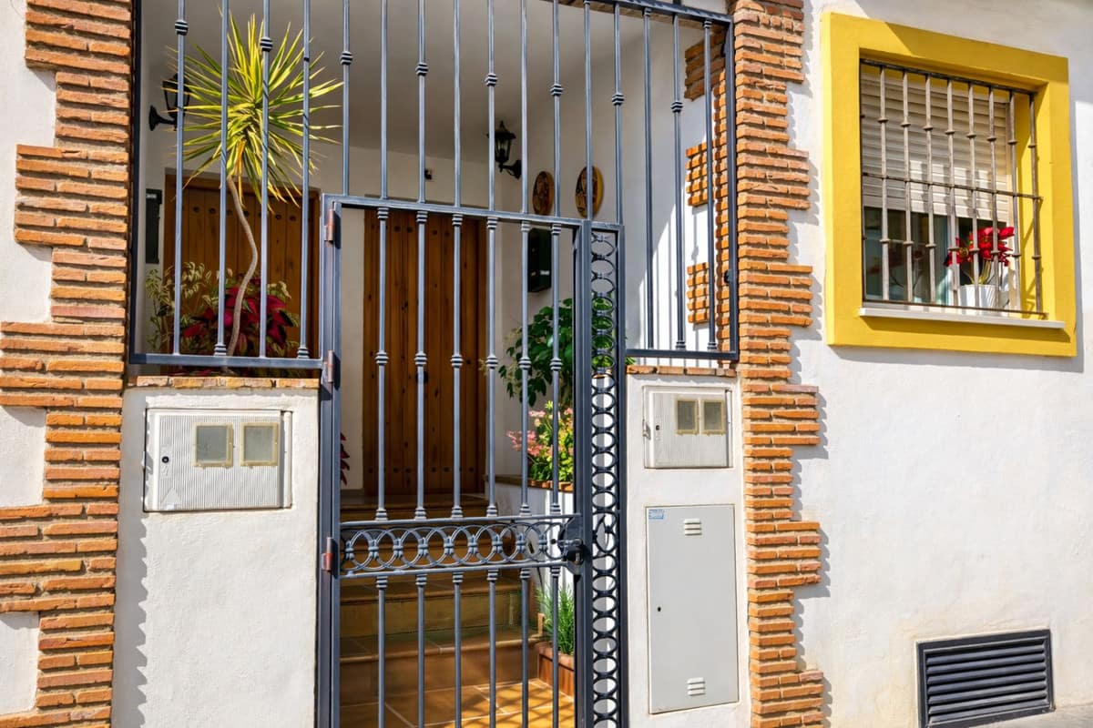 Rijwoning in rustieke stijl met 3 slaapkamers in San Roque in San Roque - foto 20