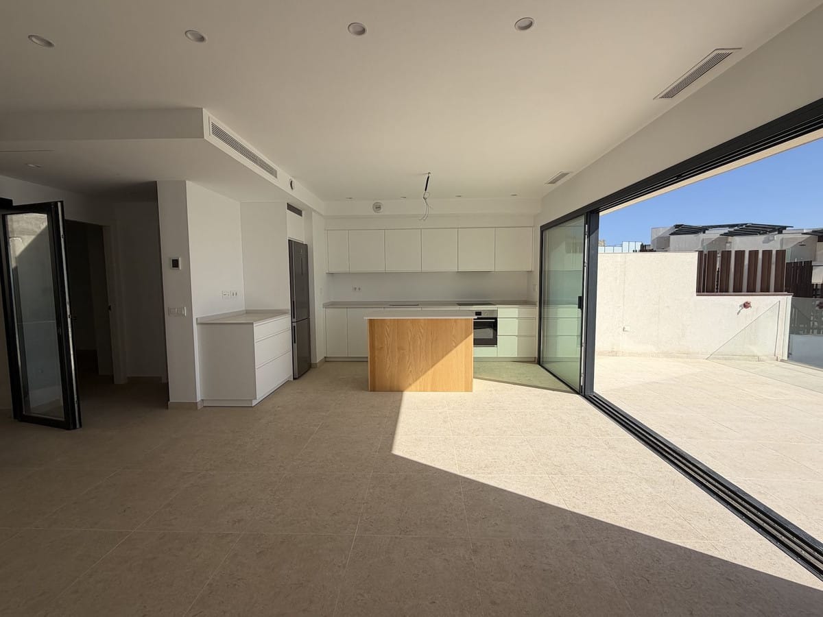 Drie-slaapkamerwoning in Torrox Costa in Torrox Costa - foto 3