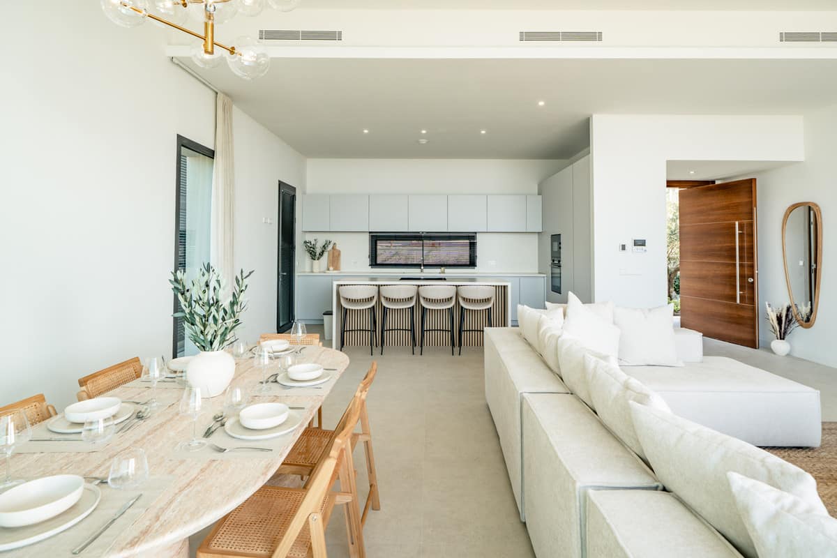 Panoramisch zeezicht: gloednieuwe 3-slaapkamer villa in Benahavís in Benahavís - foto 13