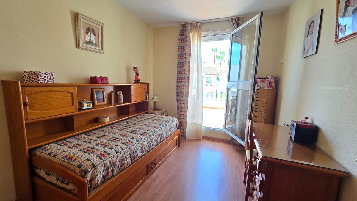 Stadswoning met 4 slaapkamers in Málaga in Málaga - foto 8