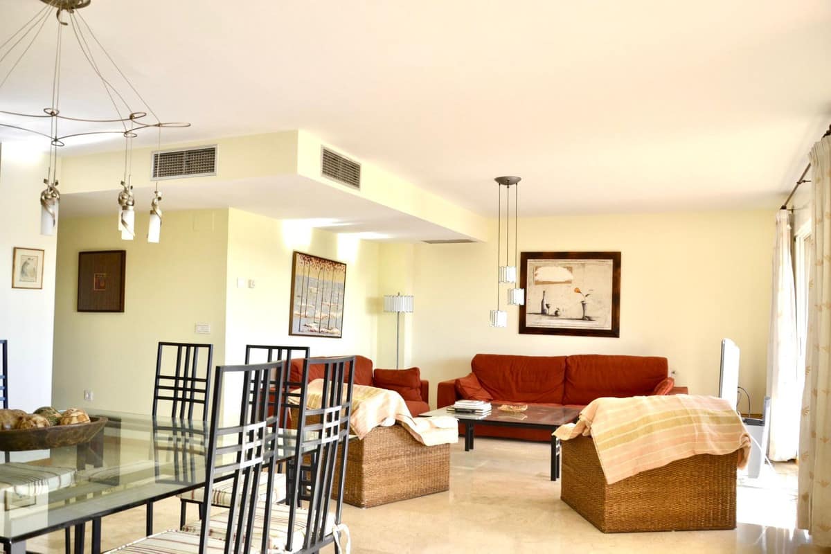 Exclusieve duplex penthouse met 4 slaapkamers aan de golflijn – Guadalmina Alta in Guadalmina Alta - foto 11