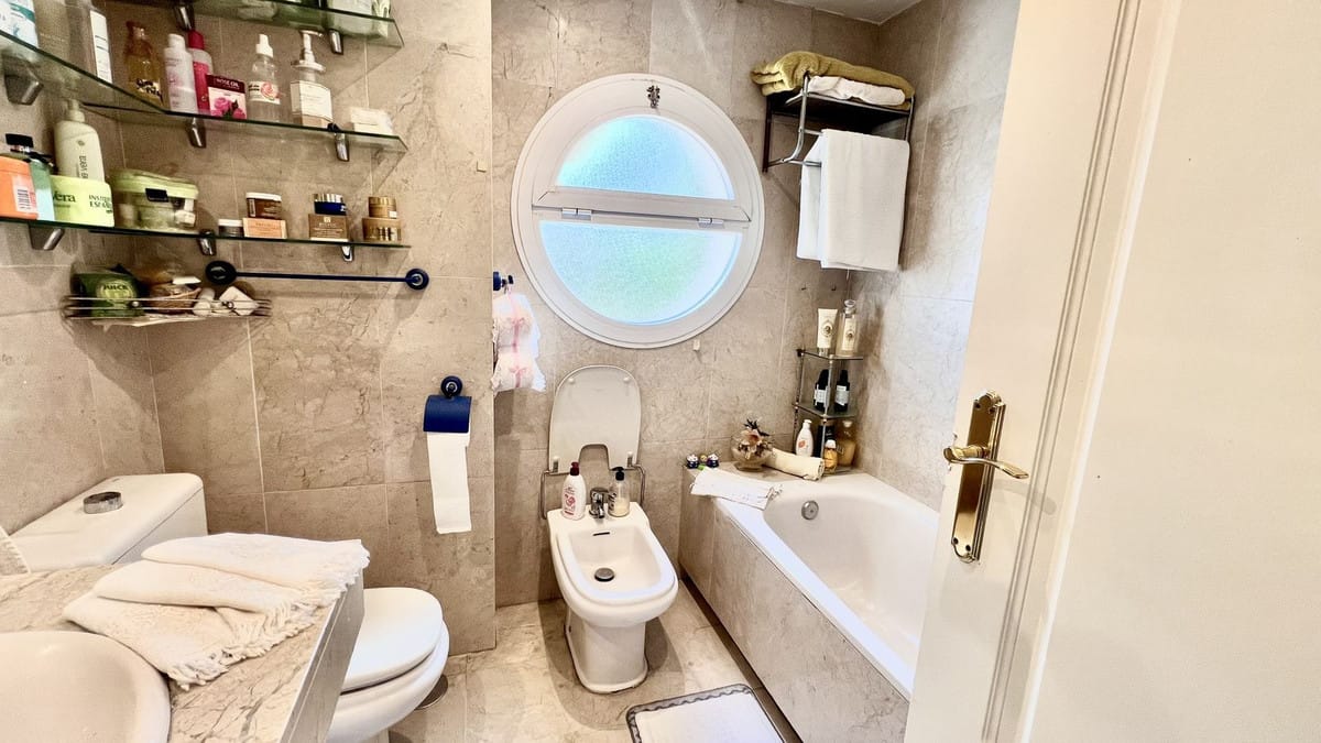 Exclusieve duplex met panoramische uitzichten in Señorío de Aloha, Nueva Andalucía in Nueva Andalucía - foto 10