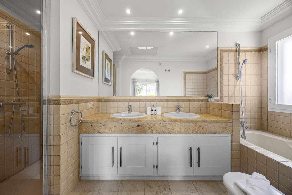 Villa met 8 slaapkamers in Benahavís in Benahavís - foto 18