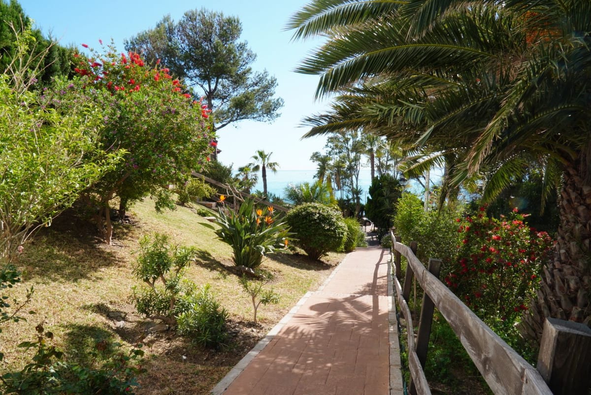 1 bedroom Apartment in Torrequebrada in Torrequebrada - foto 9