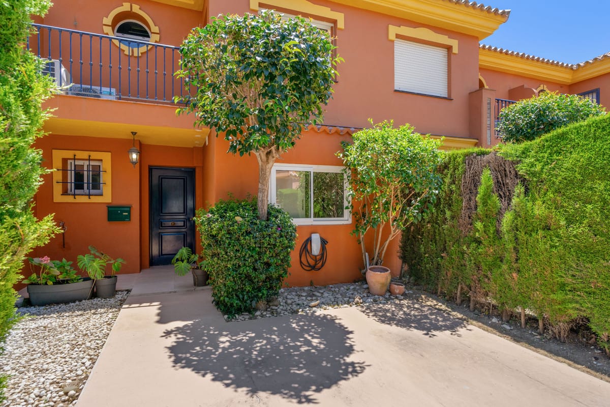 Drie slaapkamers stadswoning met privé-tuin in Nueva Atalaya, Estepona in Estepona - foto 12
