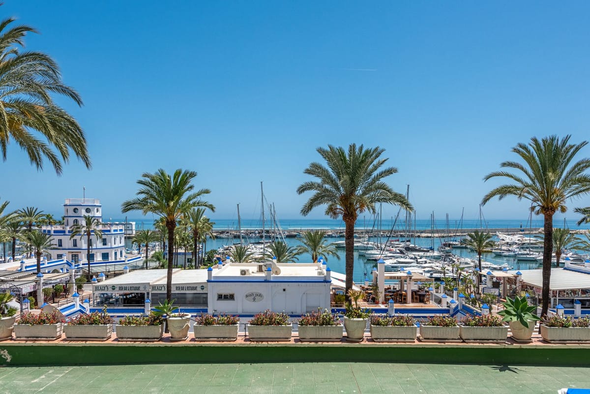 Één-slaapkamer appartement in Estepona, Puerto Paraíso in Estepona - foto 17