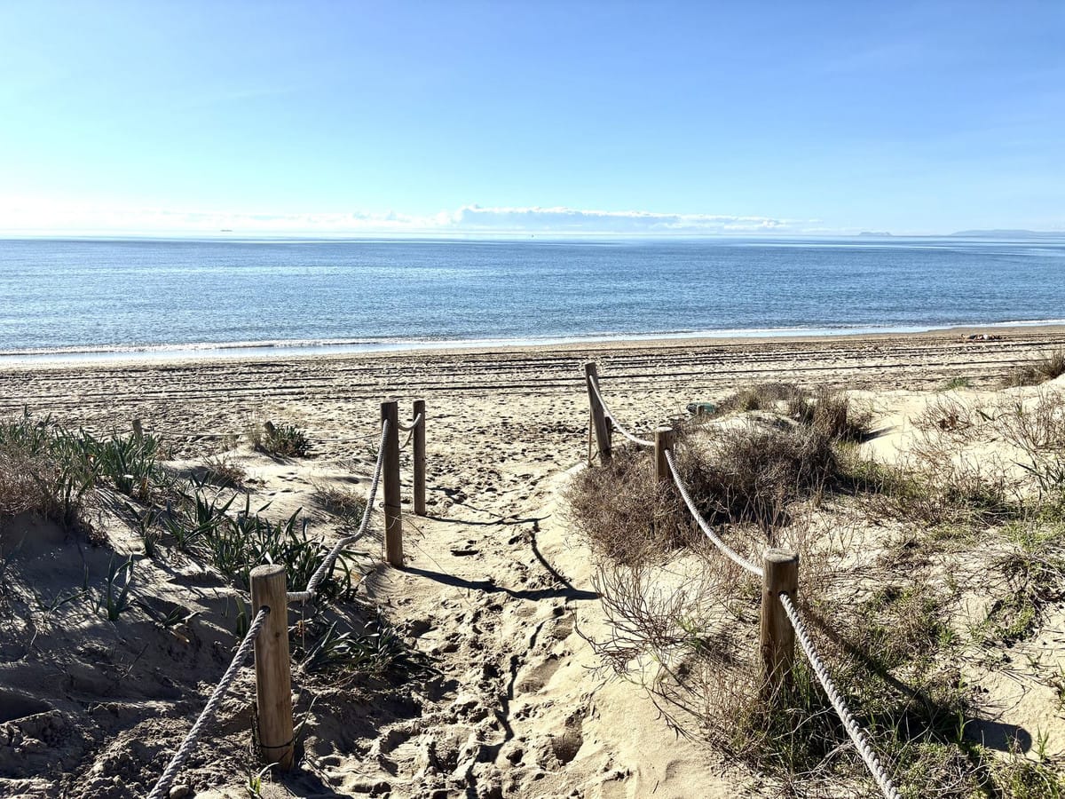 Drie-slaapkamerappartement aan het strand in Los Monteros in Los Monteros - foto 5