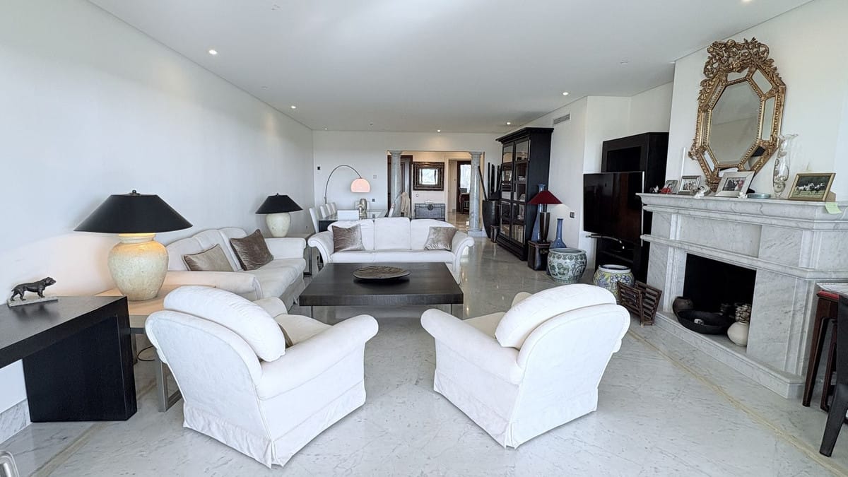 Drie-slaapkamerappartement aan het strand in Los Monteros in Los Monteros - foto 9