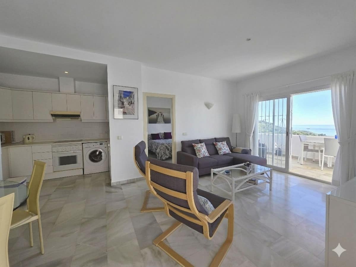 2-slaapkamer appartement met panoramisch zeezicht te koop in La Mairena, Elviria – Marbella Oost in La Mairena - foto 3