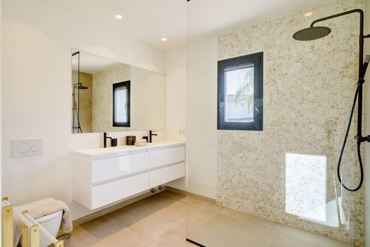 Villa met 6 slaapkamers in Marbella in Marbella - foto 4