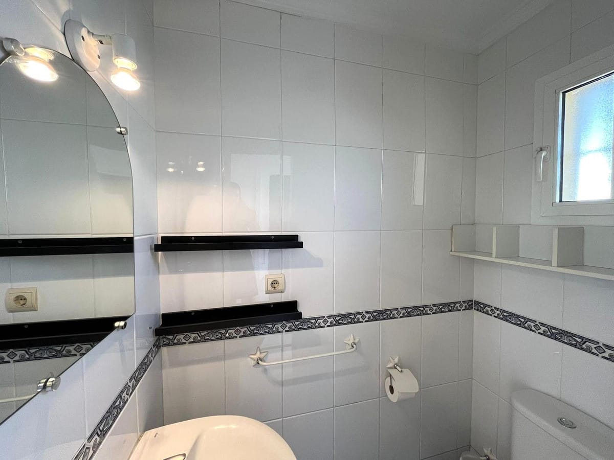 Drie-slaapkamerhuis in Estepona in Estepona - foto 15