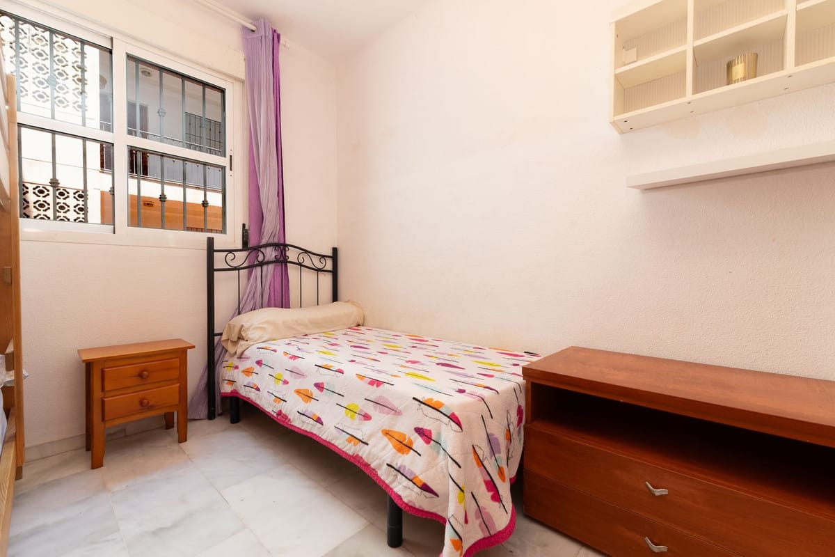 2 bedroom Apartment in Fuengirola in Fuengirola - foto 14