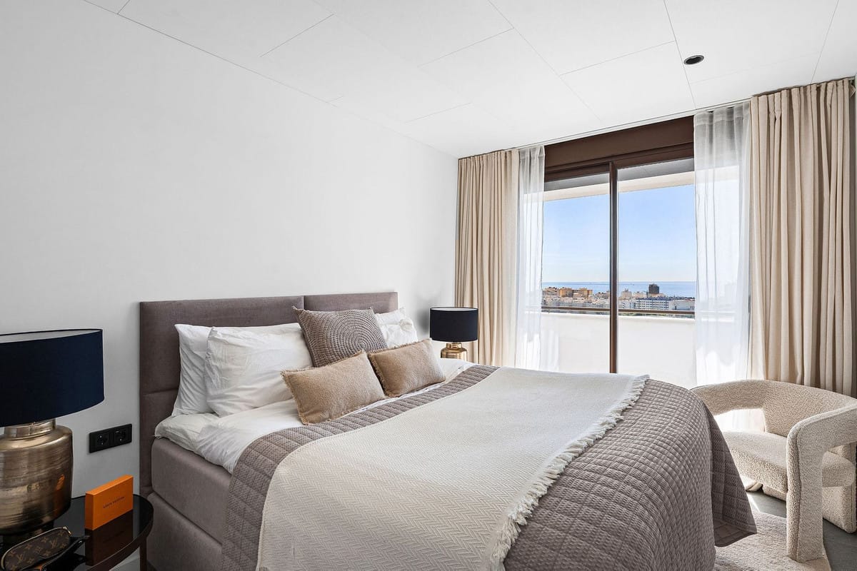 Drie-slaapkamer penthouse in Estepona in Estepona - foto 12