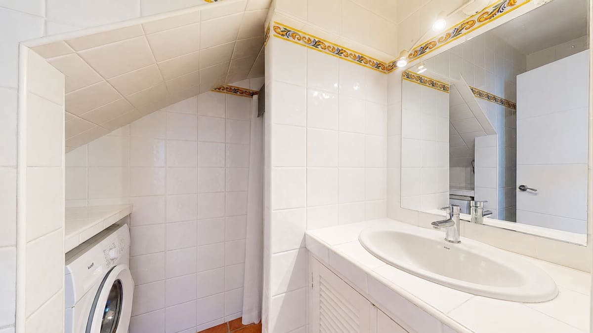 Drie-slaapkamer stadswoning in Estepona in Estepona - foto 19