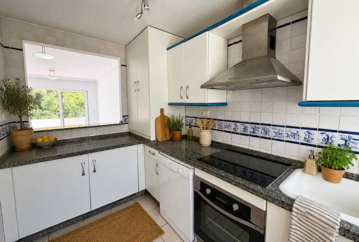 2 bedroom Apartment in Nueva Andalucía in Nueva Andalucía - foto 17