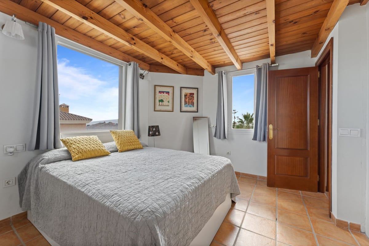 Vrijstaande villa met 4 slaapkamers in Coín in Coín - foto 17