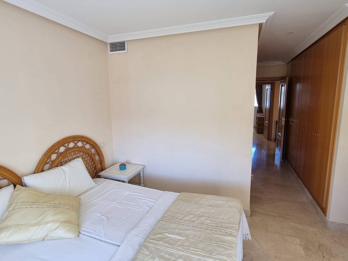 2 bedroom Apartment in Selwo in Selwo - foto 16