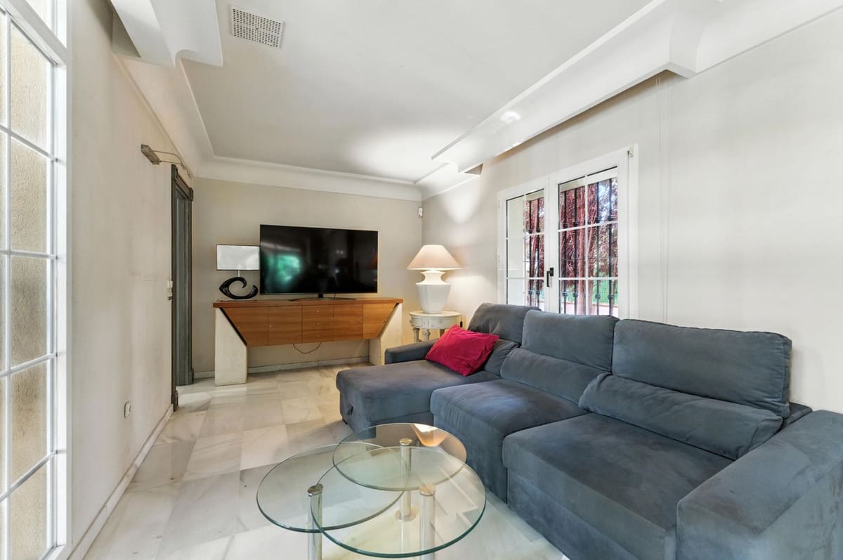 10 bedroom House in Marbella in Marbella - foto 8