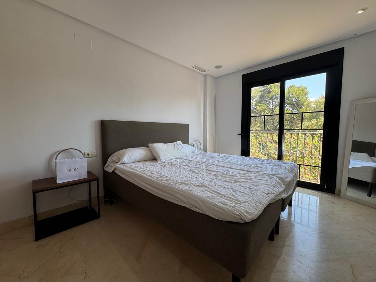 2-slaapkamer appartement aan het strand in Las Mimosas de Banús, Puerto Banús in Puerto Banús - foto 17
