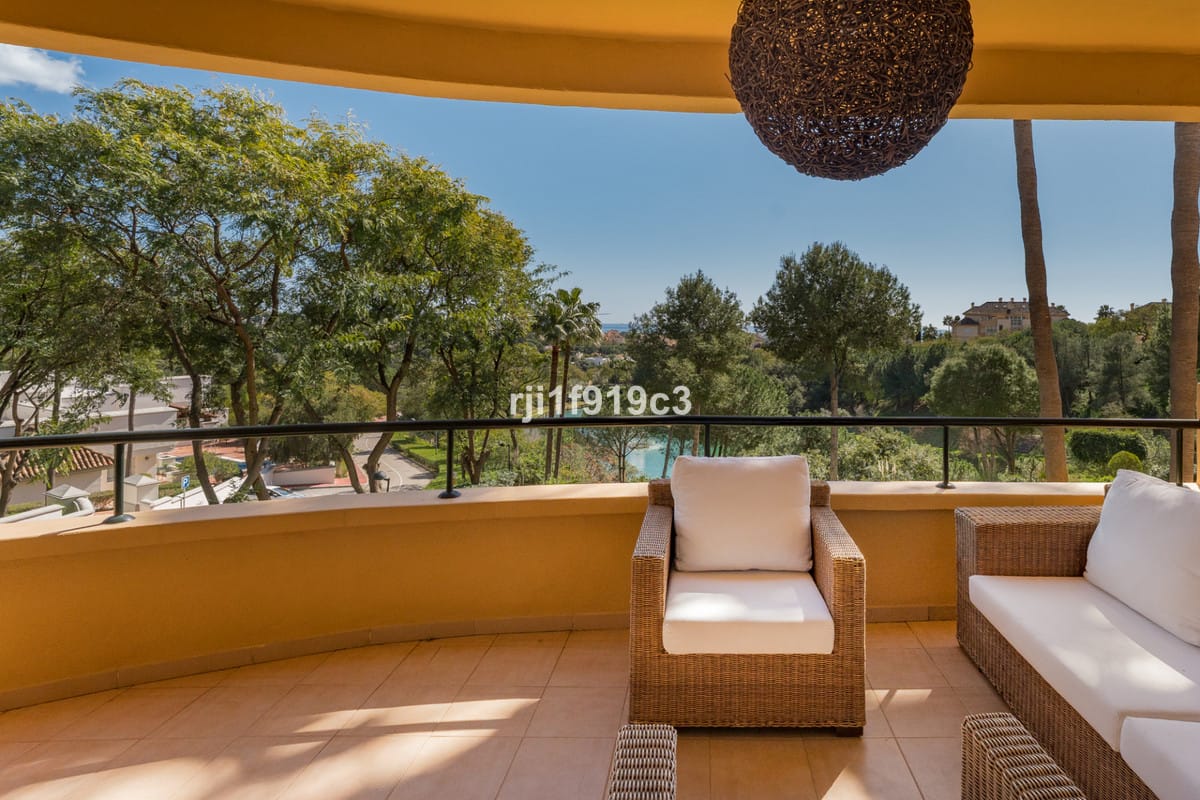 3-slaapkamer hoekappartement in Elviria Hills, Marbella in Elviria - foto 17