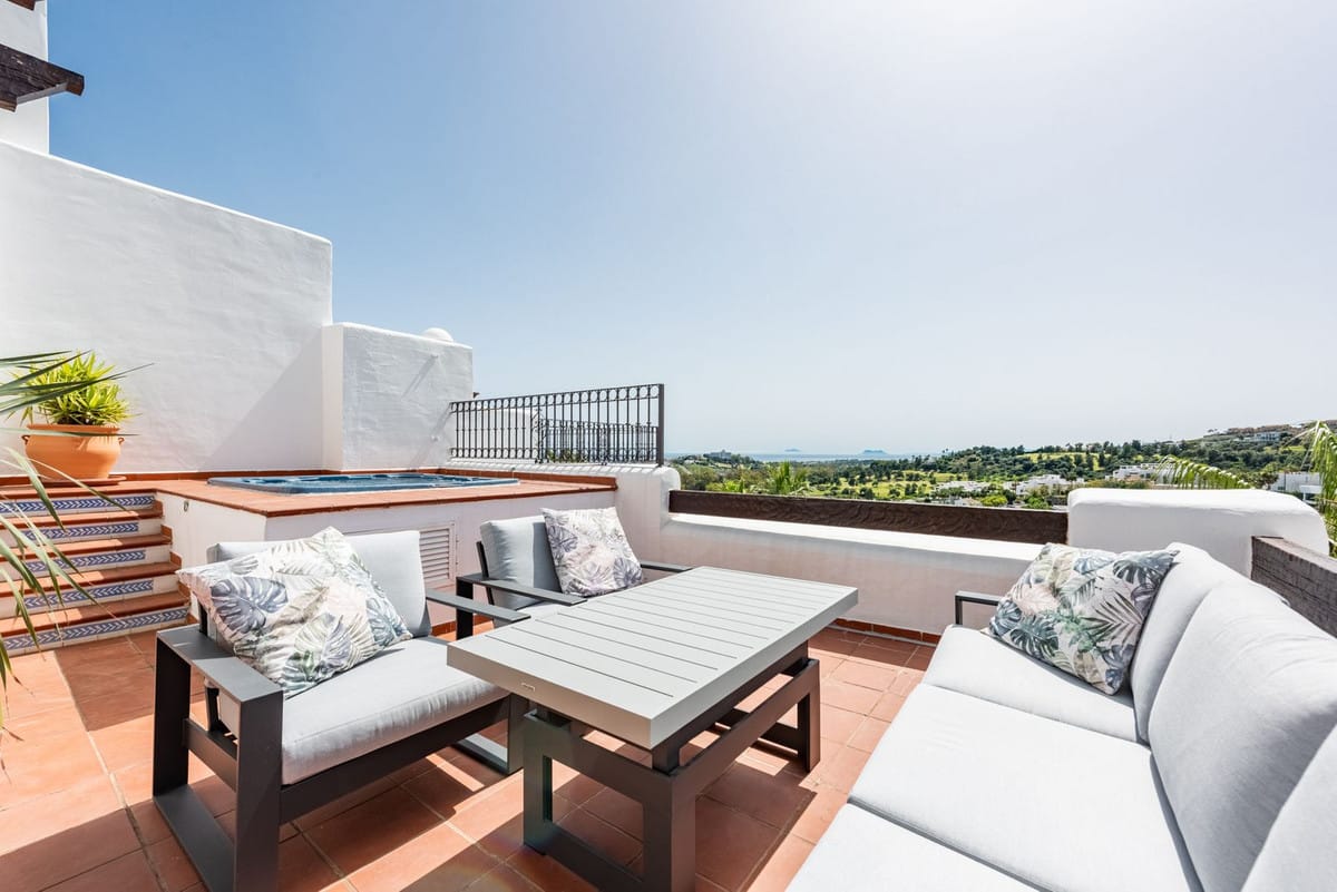 Drie-slaapkamer penthouse in Atalaya in Atalaya - foto 3