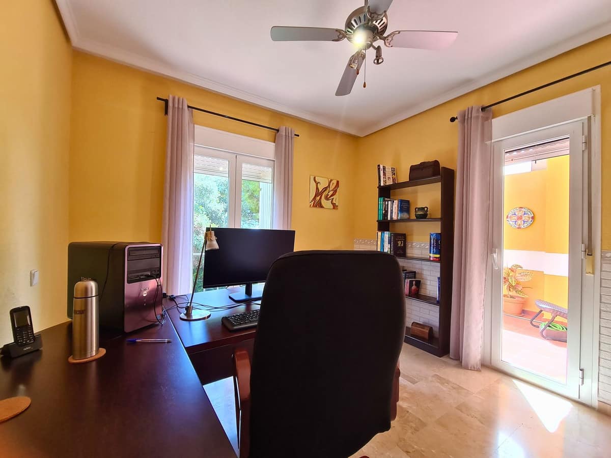 Villa met 3 slaapkamers in La Duquesa in La Duquesa - foto 18