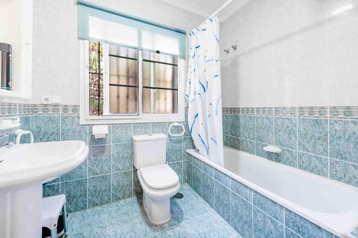 Prachtige villa met 5 slaapkamers en aparte woning in Cortijos San Rafael, Nerja in Nerja - foto 12