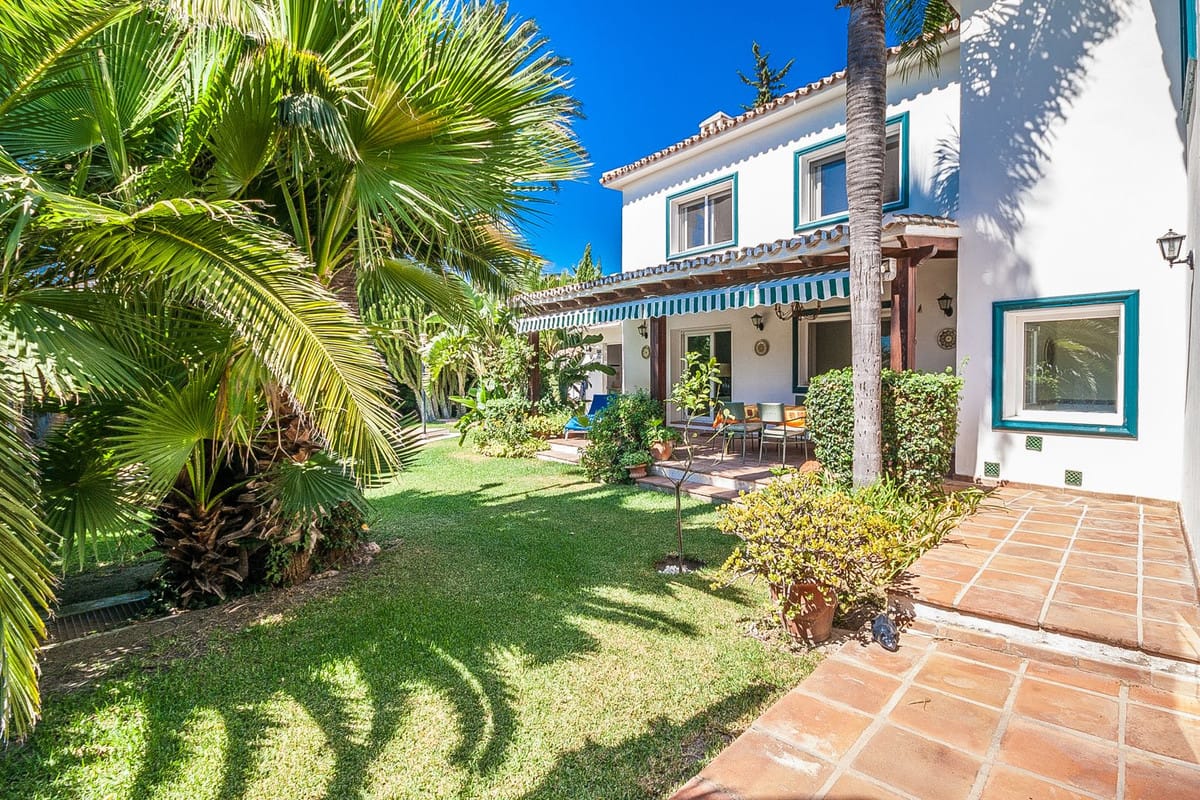 4-slaapkamer villa in Marbesa, Marbella in Marbesa - foto 11