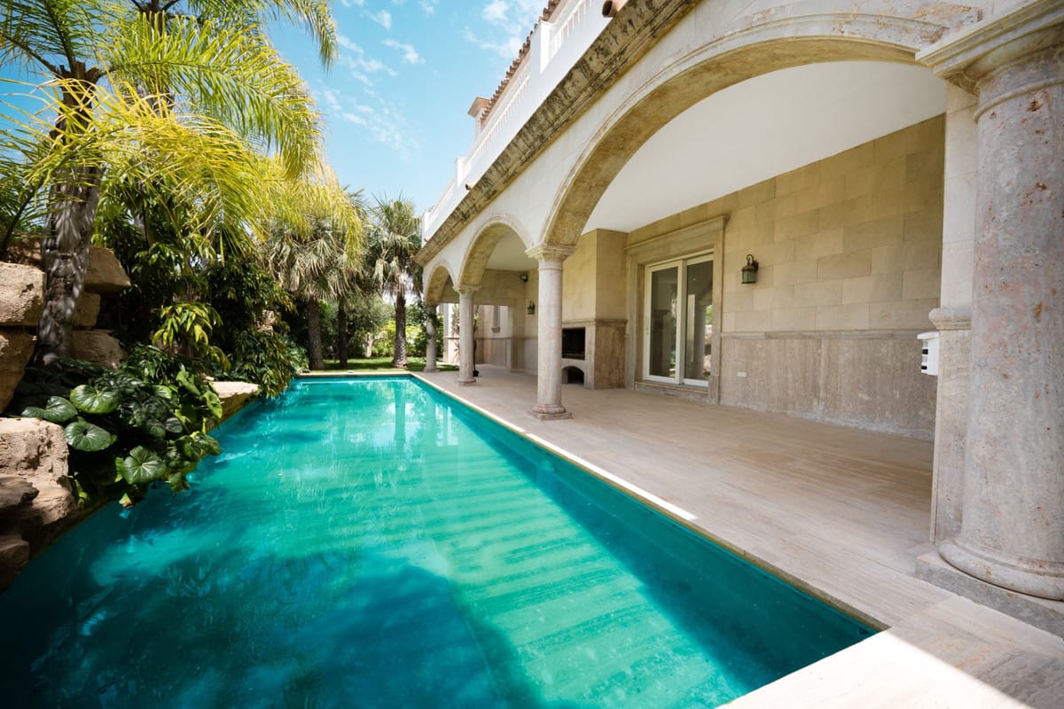 4-slaapkamer villa in Los Monteros, Marbella in Marbella - foto 4