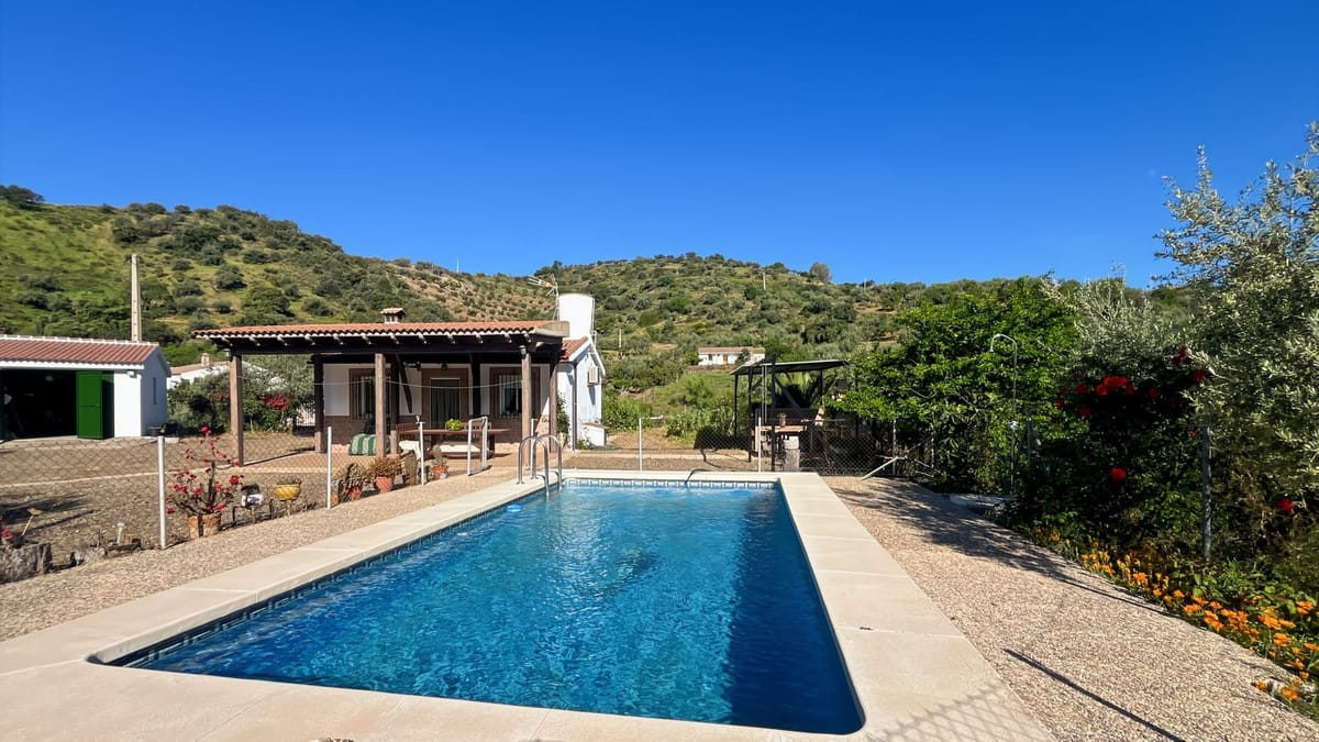 Finca met 4 slaapkamers nabij Comares in Comares - foto 6