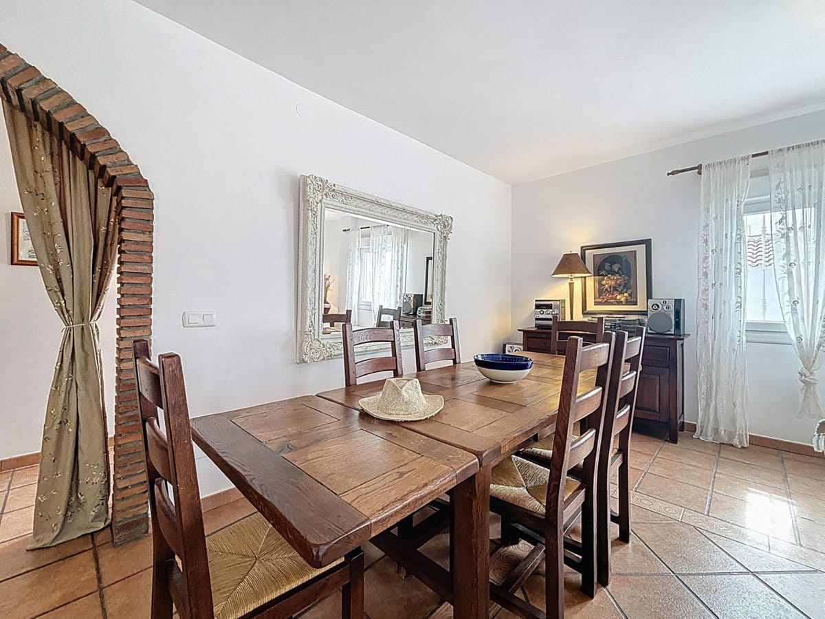 Villa met 3 slaapkamers in Canillas de Albaida — R5153134 in Canillas de Albaida - foto 11