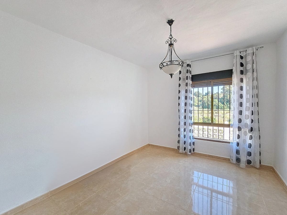 3 slaapkamers finca in El Padron, Estepona-Oost in El Padron - foto 15
