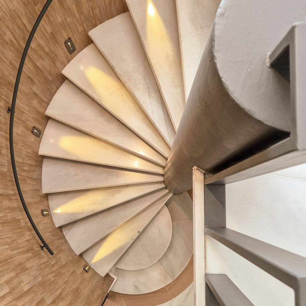 Drie-slaapkamer duplexpenthouse in Marbella in Marbella - foto 15