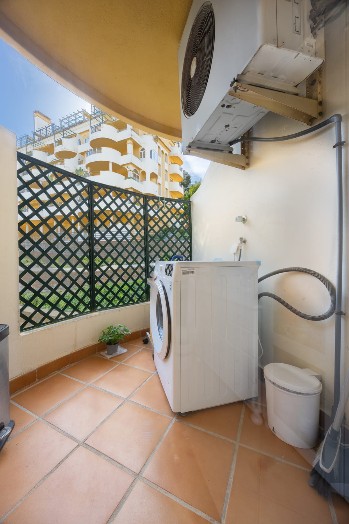 Appartement met 2 slaapkamers in Nueva Andalucía in Nueva Andalucía - foto 9