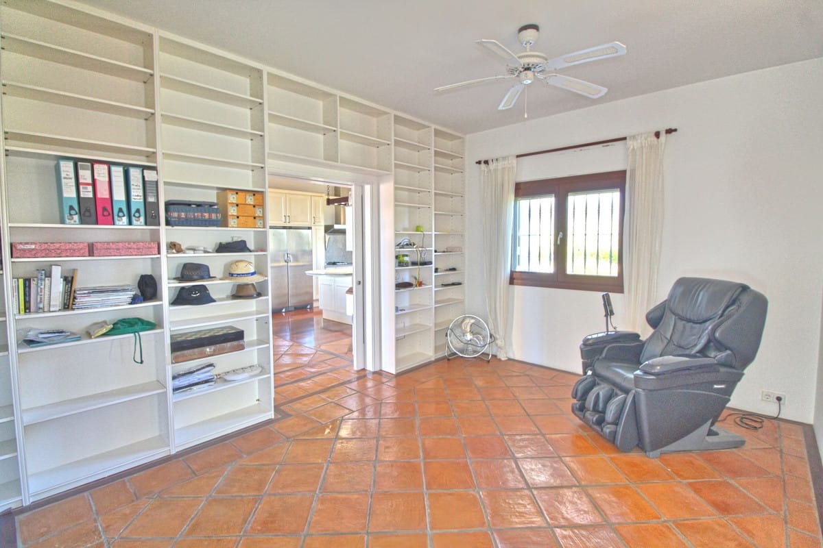 5-slaapkamer finca in Estepona met panoramisch uitzicht in Estepona - foto 13