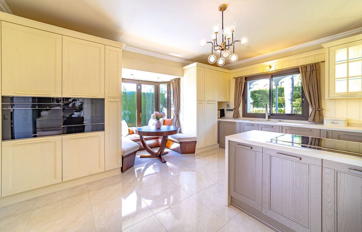 5 bedroom House in Atalaya in Atalaya - foto 12